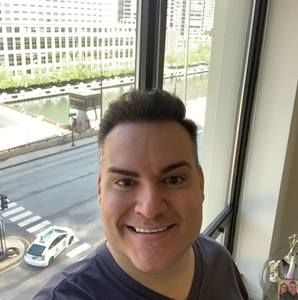 Meet your Posher, Mino